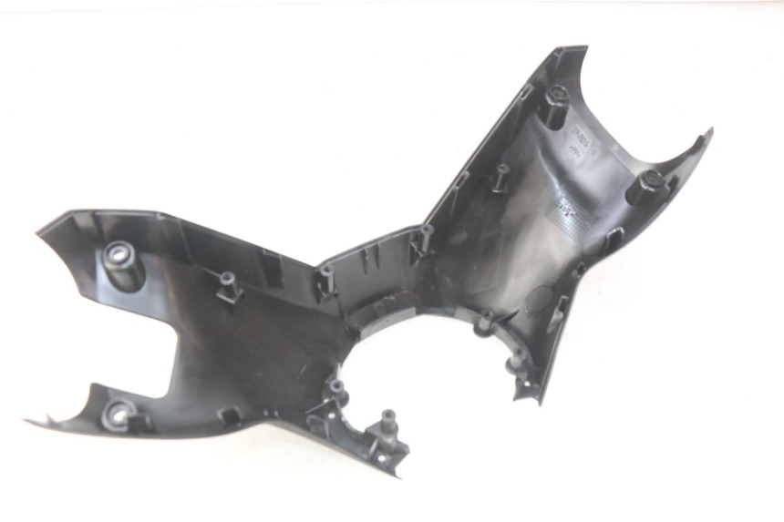 photo de CAPA DE GUIADOR TRASEIRA YAMAHA X-MAX XMAX 125 (2010 - 2013) - Ampliação técnica