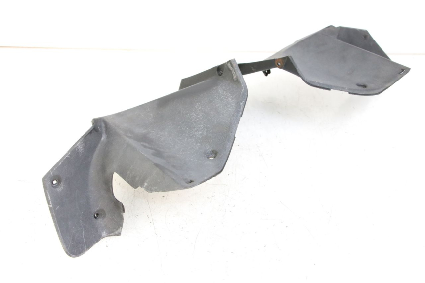 photo de COBERTURA TRASEIRA DO GUIDÃO YAMAHA XMAX X-MAX 125 (2006 - 2009) - Detalhe da peça
