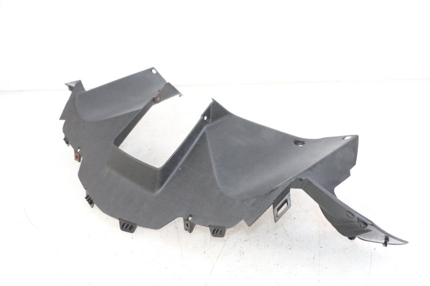 photo de COBERTURA TRASEIRA DO GUIDÃO YAMAHA X-MAX XMAX 250 (2006 - 2009) - Detalhe da peça