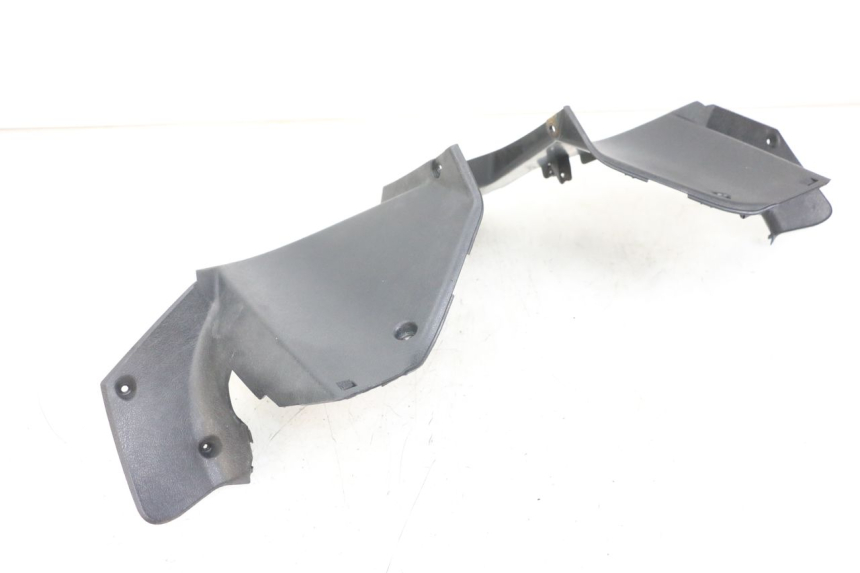 photo de COBERTURA TRASEIRA DO GUIDÃO YAMAHA XMAX X-MAX 125 (2006 - 2009) - Ampliação técnica