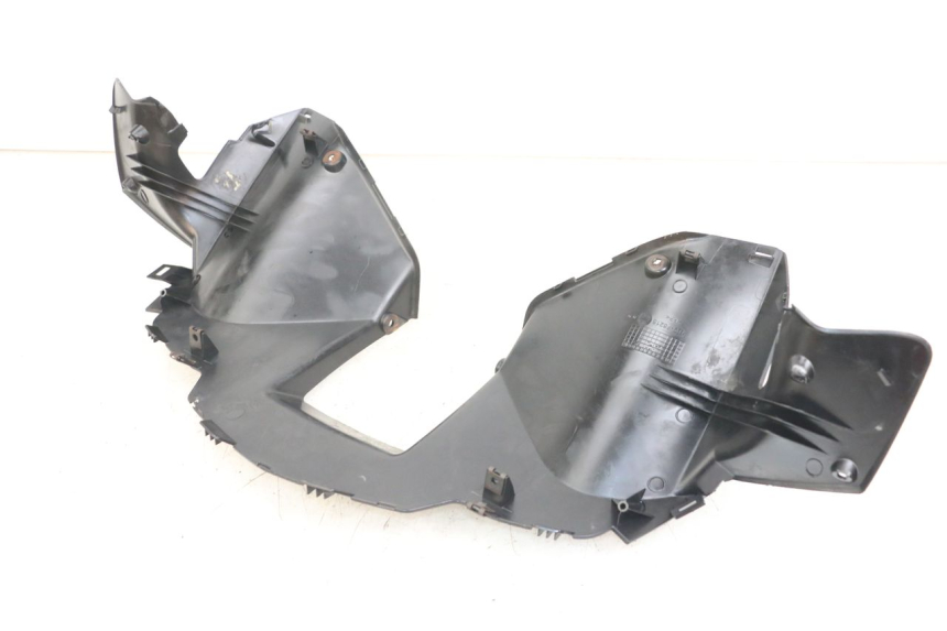 photo de COBERTURA TRASEIRA DO GUIDÃO YAMAHA XMAX X-MAX 125 (2006 - 2009) - Pontos de fixação