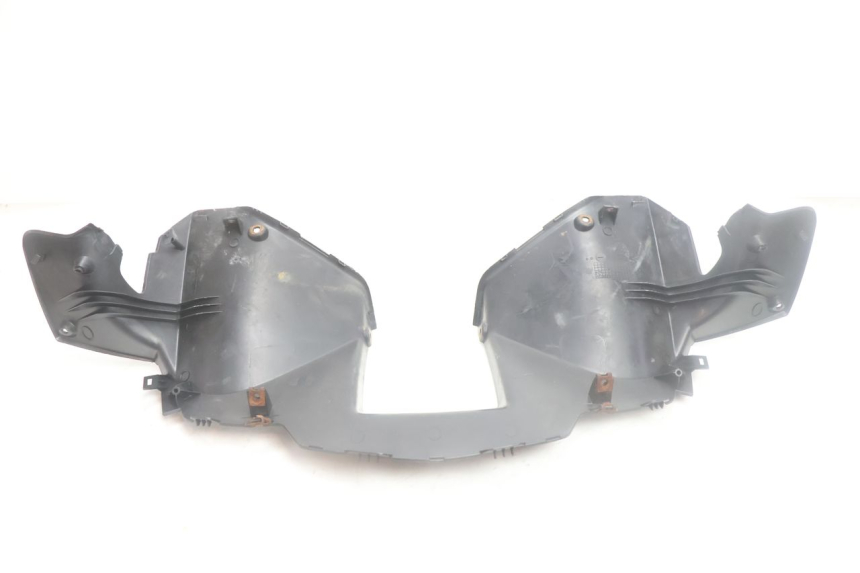 photo de COBERTURA TRASEIRA DO GUIDÃO YAMAHA XMAX X-MAX 125 (2006 - 2009) - Outro ângulo de visão