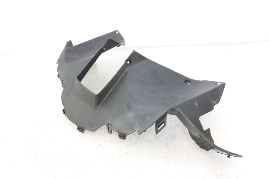 photo de COBERTURA TRASEIRA DO GUIDÃO YAMAHA XMAX X-MAX 125 (2006 - 2009) - Outro ângulo de visão
