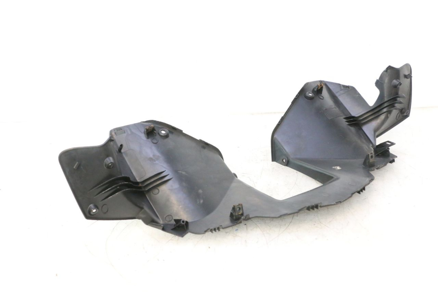 photo de COBERTURA TRASEIRA DO GUIDÃO YAMAHA XMAX X-MAX 125 (2006 - 2009) - Estado da superfície