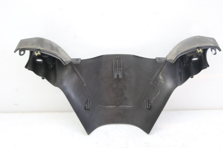 photo de COBERTURA TRASEIRA DO GUIDÃO PIAGGIO X9 EVOLUTION 125 (2003 - 2007) - Detalhe da peça