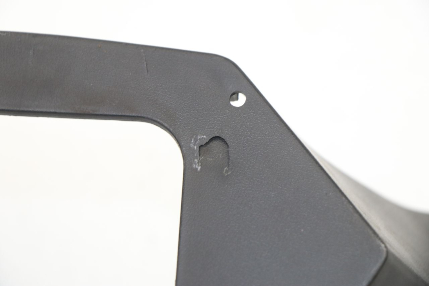 photo de COBERTURA TRASEIRA DO GUIDÃO KYMCO XCITING 500 (2007 - 2010) - Outro ângulo de visão