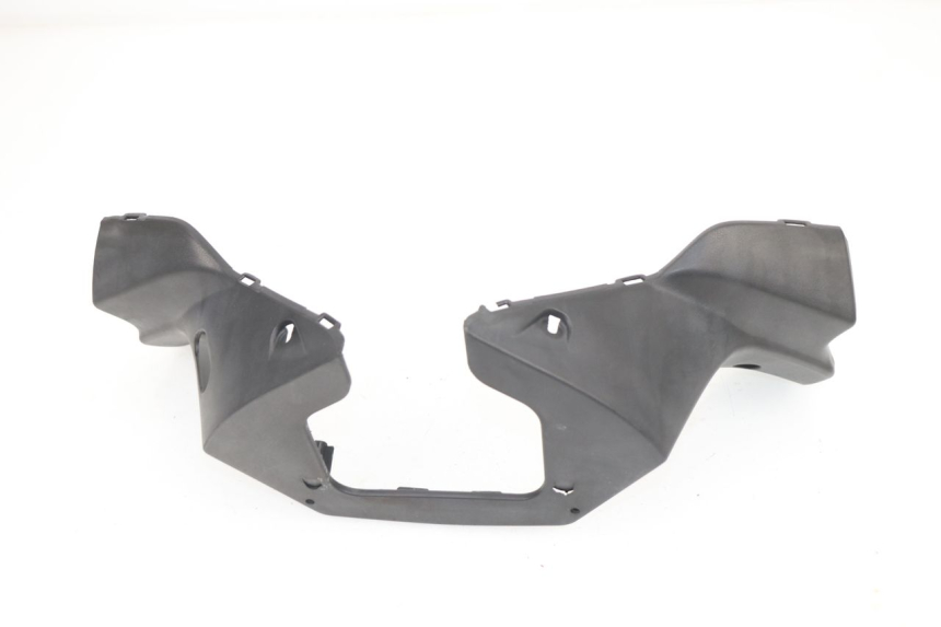 photo de COBERTURA TRASEIRA DO GUIDÃO KYMCO XCITING 500 (2007 - 2010) - Pontos de fixação