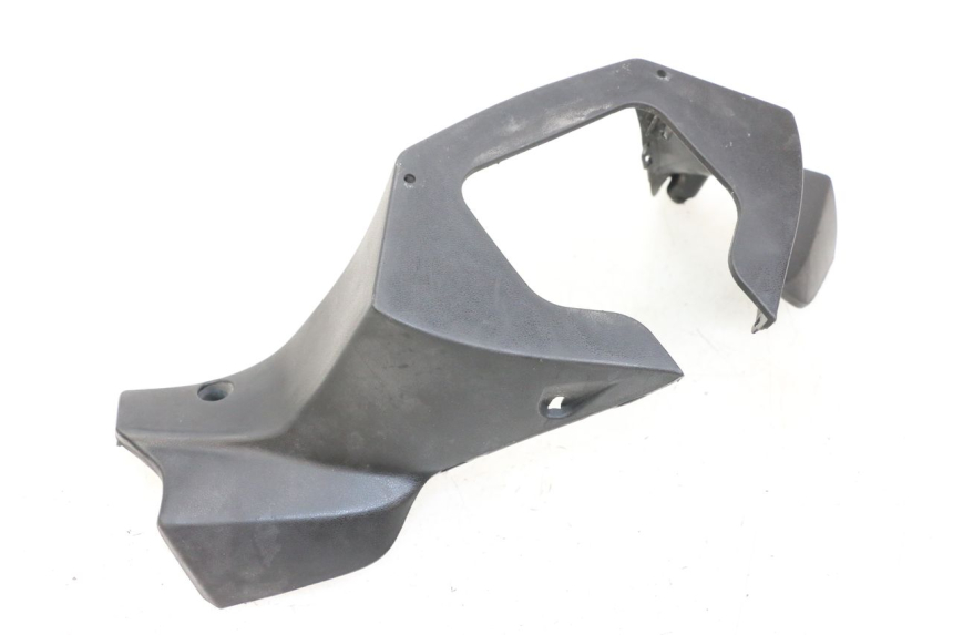 photo de COBERTURA TRASEIRA DO GUIDÃO KYMCO XCITING 250 (2006 - 2009) - Outro ângulo de visão