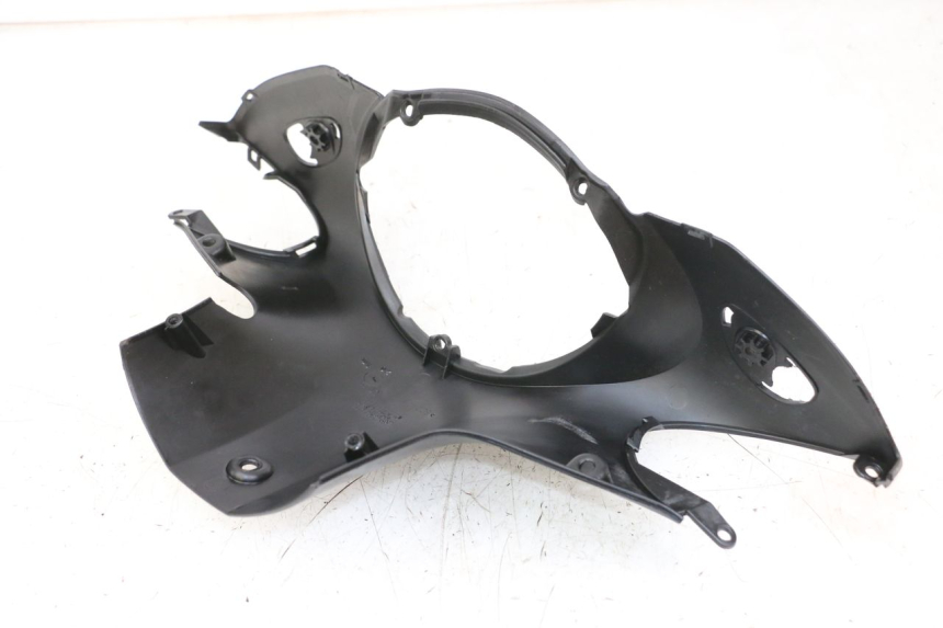 photo de COBERTURA TRASEIRA DO GUIDÃO YAMAHA NEOS NEO'S 4T 50 (2008 - 2016) - Detalhe da peça
