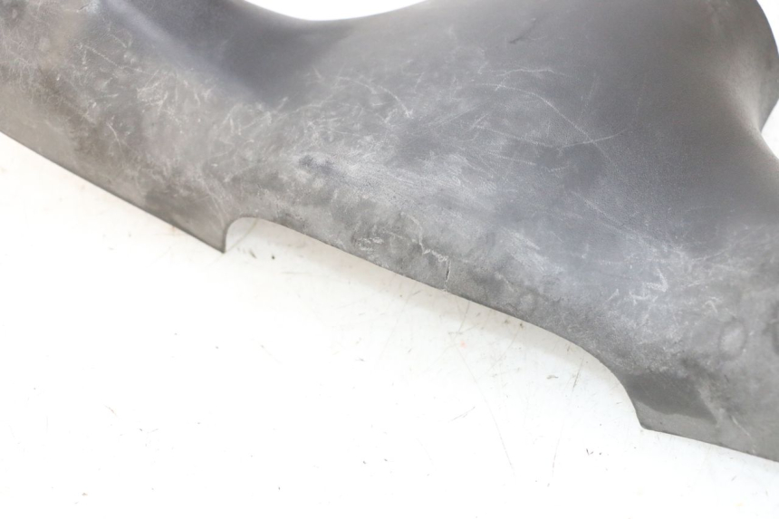 photo de COBERTURA TRASEIRA DO GUIDÃO PIAGGIO ZIP 2T 50 (2009 - 2019) - Pontos de fixação