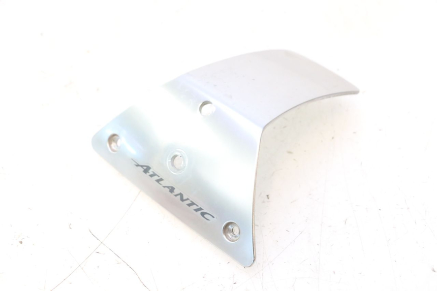 photo de COBERTURA DE MANILLAR APRILIA ATLANTIC S 125 (2010 - 2013) - Detalhe da peça