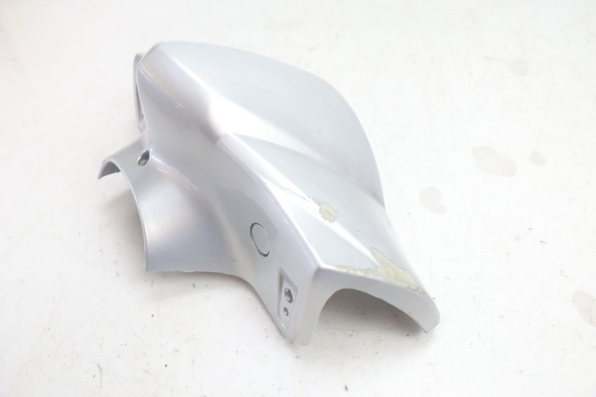 photo de PROTETOR DE GUIDÃO DIANTEIRO KYMCO AGILITY 4T 50 (2005 - 2018) - Detalhe da peça