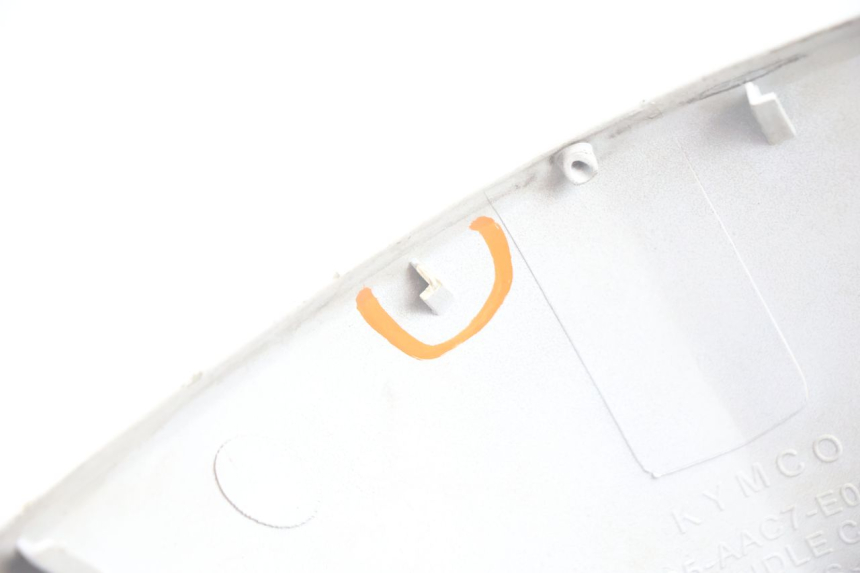 photo de PROTETOR DE GUIDÃO DIANTEIRO KYMCO AGILITY FR 2T 50 (2012 - 2017) - Pontos de fixação