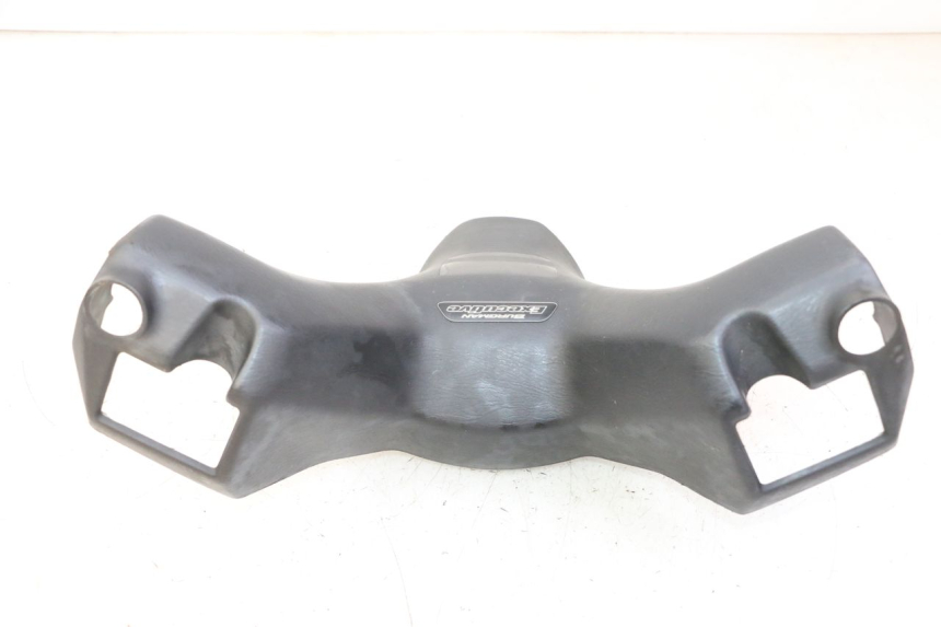 photo de PROTETOR DE GUIDÃO DIANTEIRO SUZUKI BURGMAN 125 (2007 - 2014) - Ampliação técnica