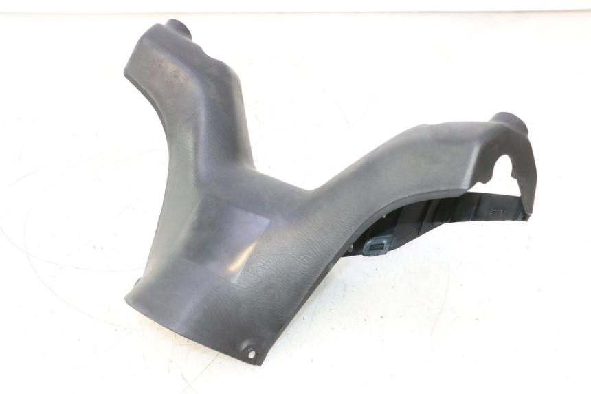 photo de PROTETOR DE GUIDÃO DIANTEIRO SUZUKI BURGMAN 125 (2007 - 2014) - Detalhe da peça