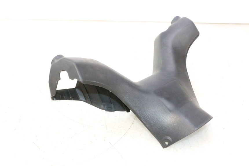 photo de PROTETOR DE GUIDÃO DIANTEIRO SUZUKI BURGMAN 125 (2007 - 2014) - Zoom do estado de desgaste