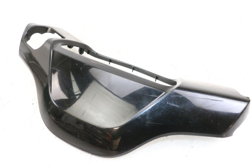 photo de PROTETOR DE GUIDÃO DIANTEIRO YAMAHA BW'S 50 (2004 - 2017) - Detalhe da peça