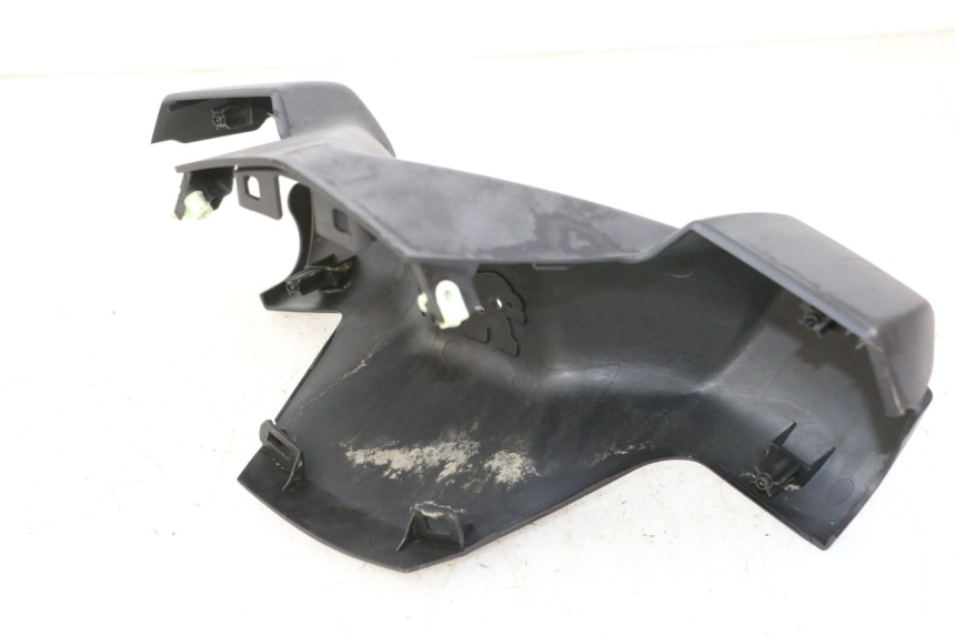 photo de PROTETOR DE GUIDÃO DIANTEIRO PEUGEOT CITYSTAR 50 (2013 - 2017) - Detalhe da peça