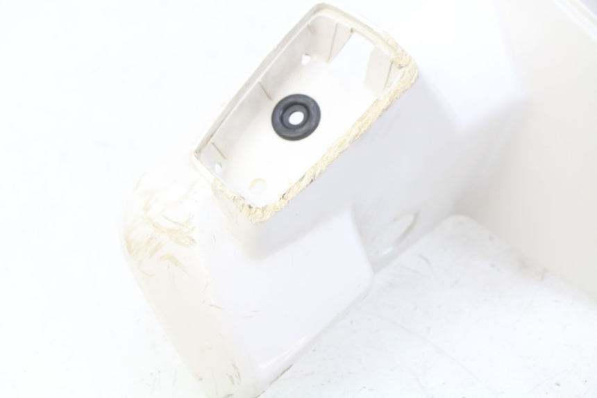 photo de PROTETOR DE GUIDÃO DIANTEIRO SUZUKI CP 80 (1985 - 1996) - Pontos de fixação