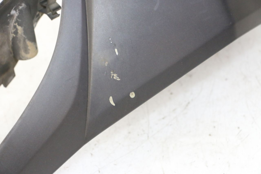 photo de PROTETOR DE GUIDÃO DIANTEIRO YAMAHA CYGNUS X INJECTION 125 (2007 - 2013) - Estado da superfície