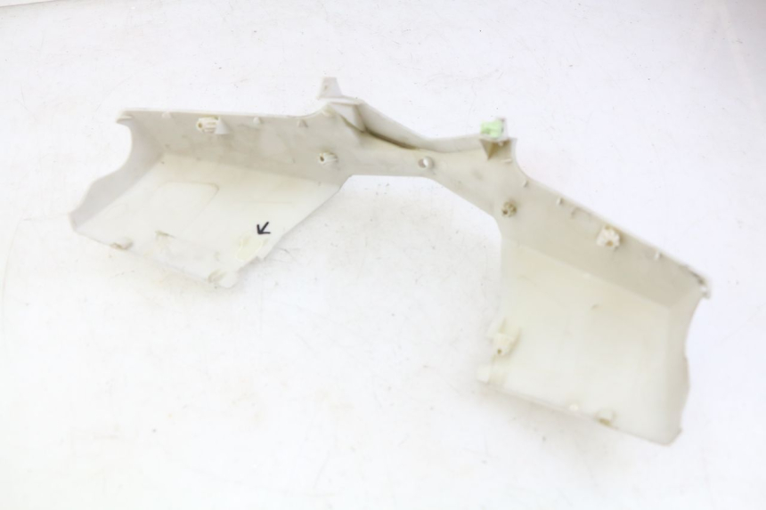 photo de COBERTURA DE GUIDÃO DIANTEIRO PEUGEOT E-VIVACITY 1 (2012 - 2018) - Ampliação técnica
