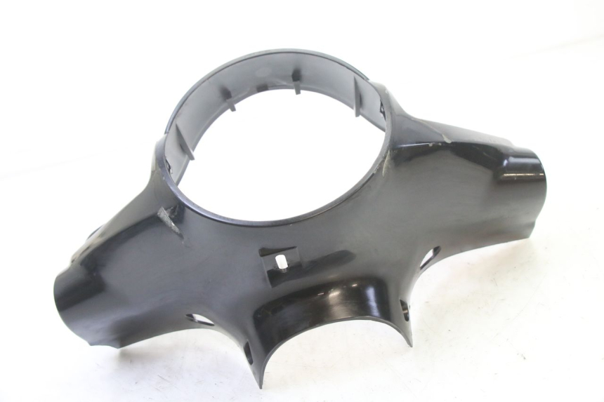 photo de PROTETOR DE GUIDÃO DIANTEIRO SYM FIDDLE 2 S 125 (2012 - 2014) - Detalhe da peça