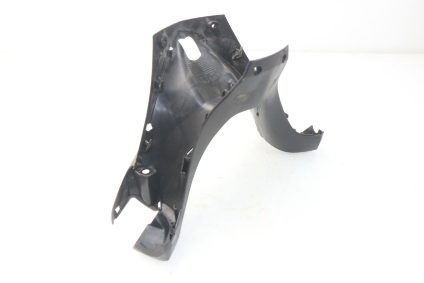 photo de PROTETOR DE GUIDÃO DIANTEIRO SYM GTS EFI ABS 125 (2012 - 2016) - Detalhe da peça