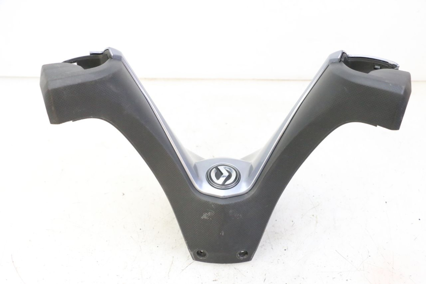 photo de PROTETOR DE GUIDÃO DIANTEIRO SYM JOYMAX 125 (2010 - 2017) - Detalhe da peça