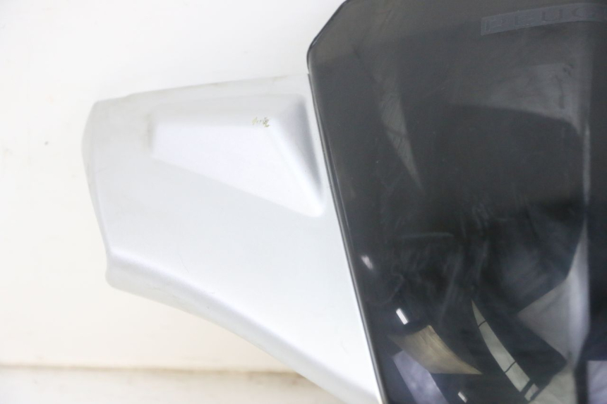 photo de PROTETOR DE GUIDÃO DIANTEIRO PEUGEOT KISBEE 2T 50 (2010 - 2017) - Vista de perto