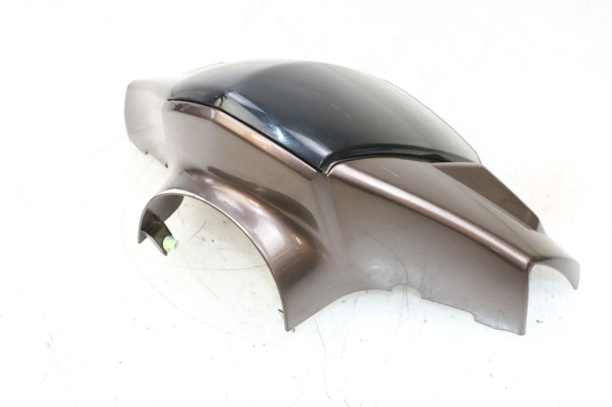 photo de PROTETOR DE GUIDÃO DIANTEIRO PEUGEOT KISBEE 2T 50 (2010 - 2017) - Detalhes característicos