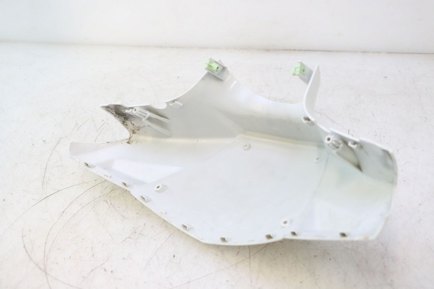 photo de PROTETOR DE GUIDÃO DIANTEIRO PEUGEOT KISBEE 2T 50 (2010 - 2017) - Zoom do estado de desgaste