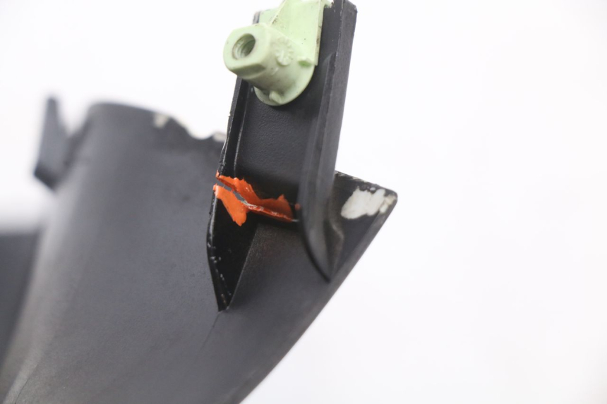 photo de PROTETOR DE GUIDÃO DIANTEIRO PEUGEOT KISBEE 4T 50 (2018 - 2022) - Pontos de fixação