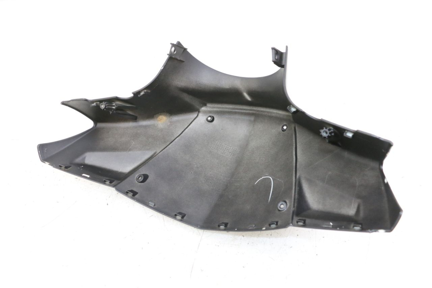 photo de PROTETOR DE GUIDÃO DIANTEIRO PEUGEOT KISBEE 4T 50 (2018 - 2022) - Pontos de fixação