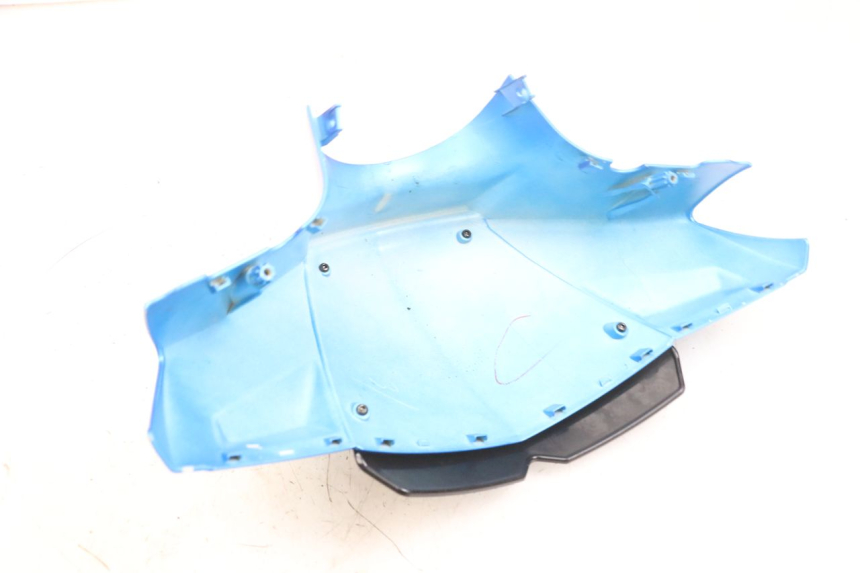 photo de PROTETOR DE GUIDÃO DIANTEIRO PEUGEOT KISBEE 4T 50 (2010 - 2017) - Zoom do estado de desgaste