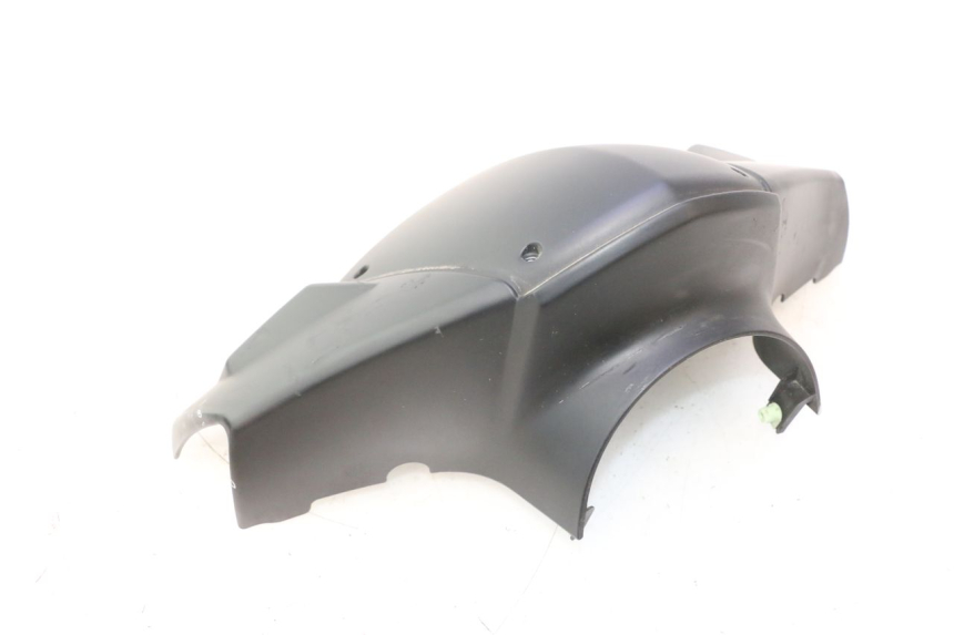 photo de COBERTURA DO GUIDÃO DIANTEIRO PEUGEOT KISBEE 4T 50 (2023 - 2026) - Outro ângulo de visão