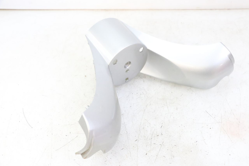 photo de PROTETOR DE GUIDÃO DIANTEIRO KYMCO GRAND DINK 125 (2008 - 2014) - Pontos de fixação