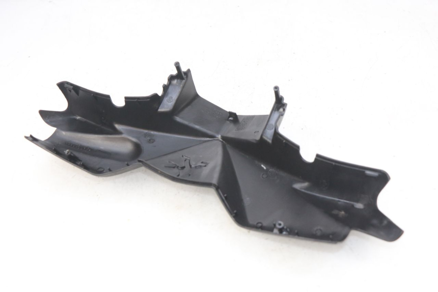 photo de PROTETOR DE GUIDÃO DIANTEIRO PEUGEOT LUDIX 50 (2008 - 2017) - Detalhe da peça
