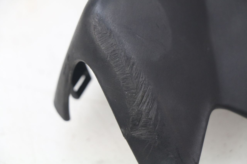 photo de PROTETOR DE GUIDÃO DIANTEIRO PEUGEOT LUDIX 50 (2008 - 2017) - Zoom do estado de desgaste