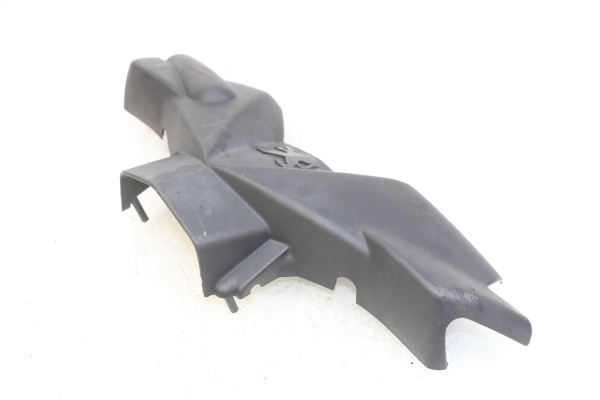 photo de PROTETOR DE GUIDÃO DIANTEIRO PEUGEOT LUDIX 50 (2005 - 2007) - Detalhe da peça