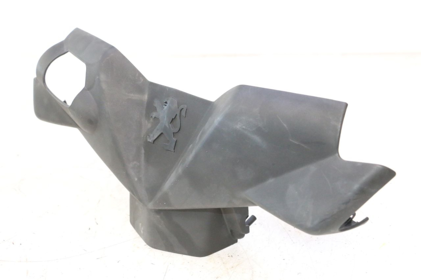photo de COBERTURA DO GUIDÃO DIANTEIRO PEUGEOT LUDIX PRO 2T 50 (2010 - 2017) - Detalhe da peça