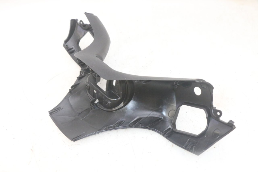 photo de PROTETOR DE GUIDÃO DIANTEIRO PIAGGIO MP3 HPE 300 (2019 - 2026) - Pontos de fixação