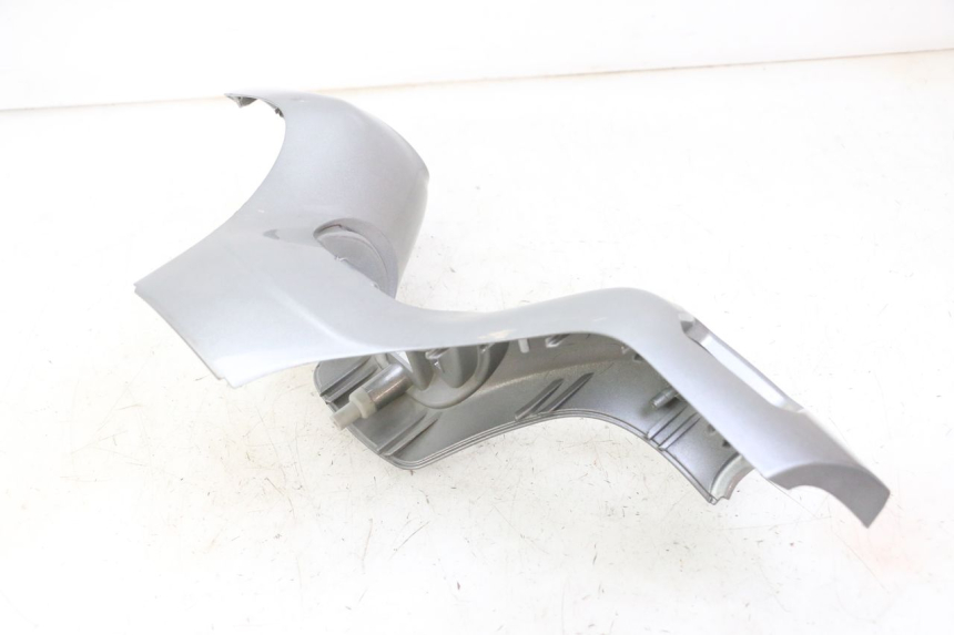 photo de PROTETOR DE GUIDÃO DIANTEIRO PIAGGIO MP3 500 (2014 - 2017) - Pontos de fixação