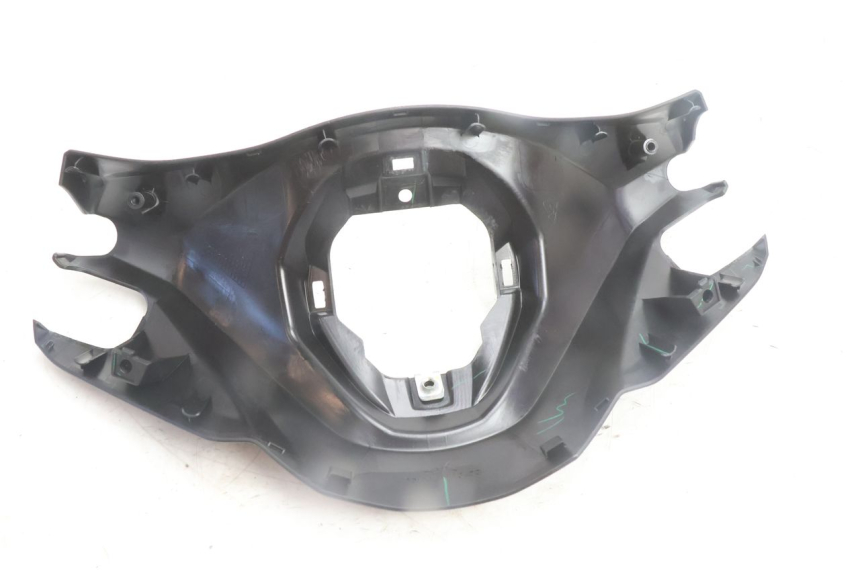 photo de COBERTURA DO GUIDÃO DIANTEIRO YAMAHA N-MAX NMAX 125 (2021 - 2024) - Zoom do estado de desgaste