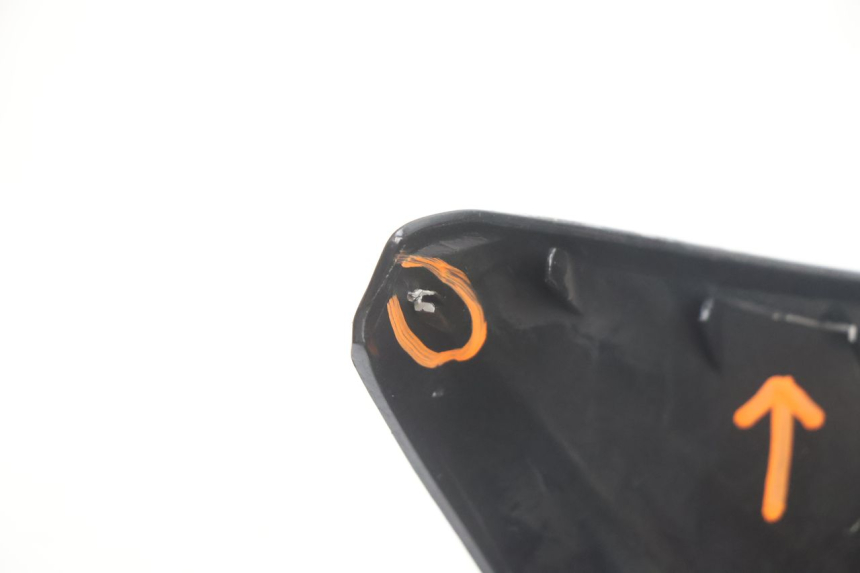 photo de COBERTURA DO GUIDÃO DIANTEIRO YAMAHA NEO'S NEOS 2T 50 (1998 - 2007) - Detalhes característicos