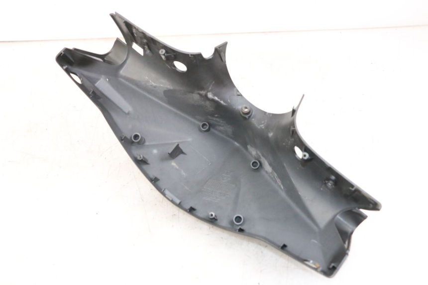 photo de PROTETOR DE GUIDÃO DIANTEIRO SYM ORBIT 50 (2008 - 2010) - Detalhe da peça