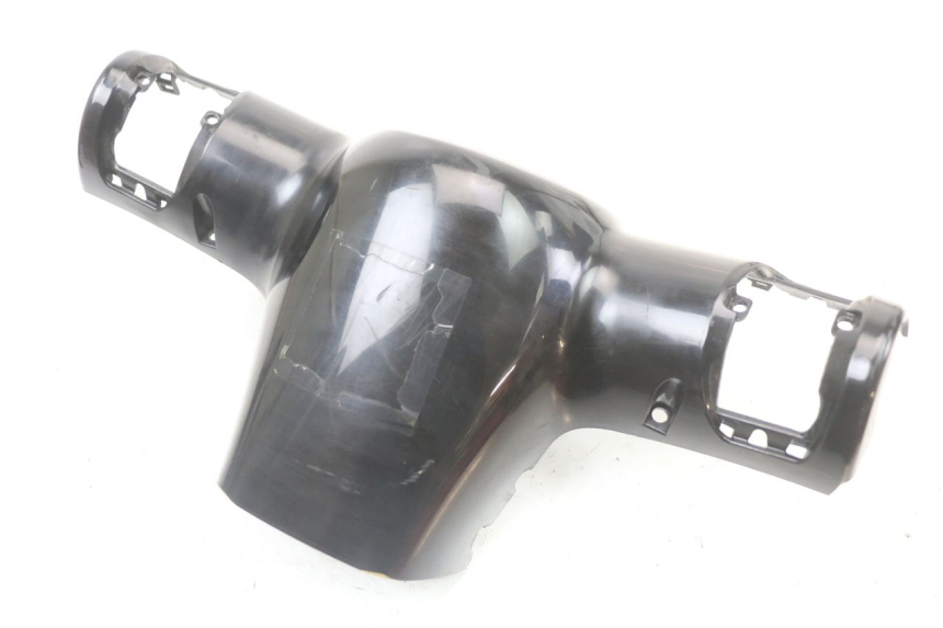 photo de COBERTURA DO GUIDÃO DIANTEIRO PEUGEOT DJANGO 125 (2014 - 2017) - Detalhe da peça