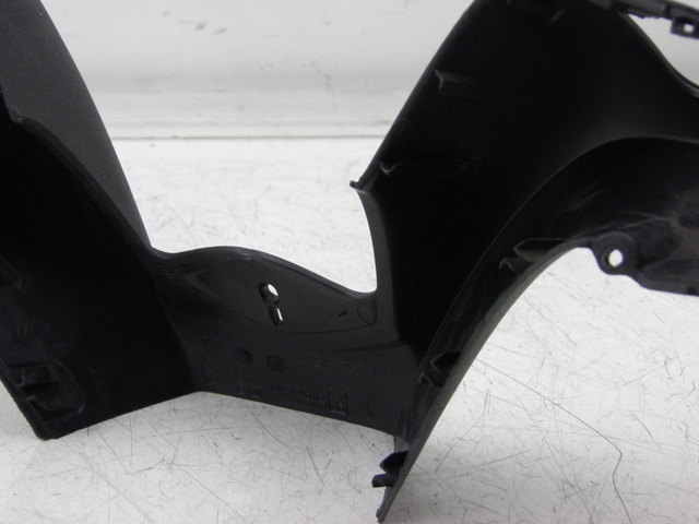 photo de PROTETOR DE GUIDÃO DIANTEIRO PIAGGIO MP3 RL 125 (2008 - 2009) - Pontos de fixação