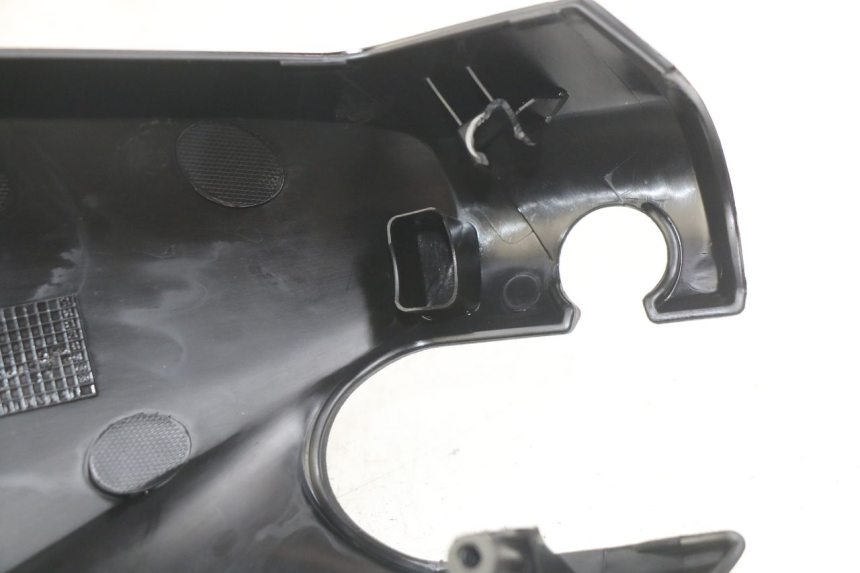 photo de PROTETOR DE GUIDÃO DIANTEIRO MBK SKYCRUISER 125 (2010 - 2013) - Zoom do estado de desgaste
