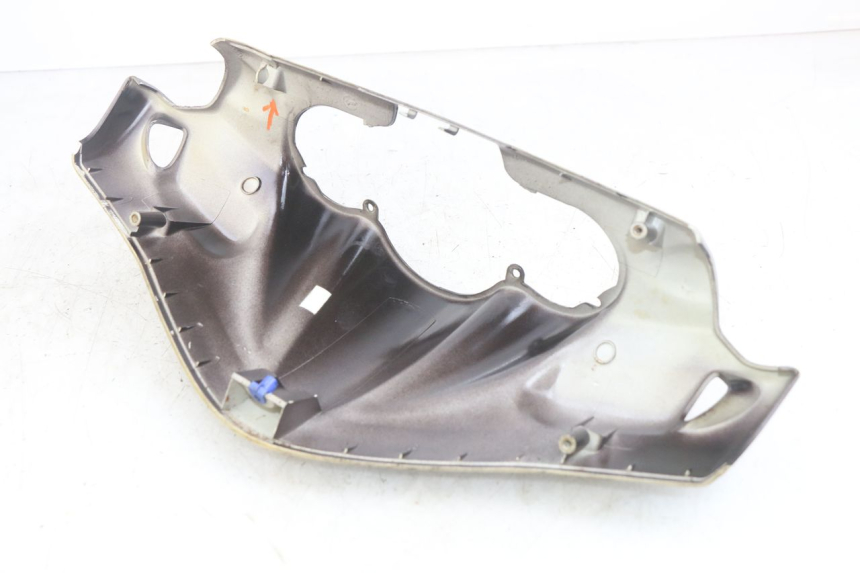 photo de PROTETOR DE GUIDÃO DIANTEIRO PEUGEOT SPEEDFIGHT LC 50 (1996 - 2002) - Zoom do estado de desgaste
