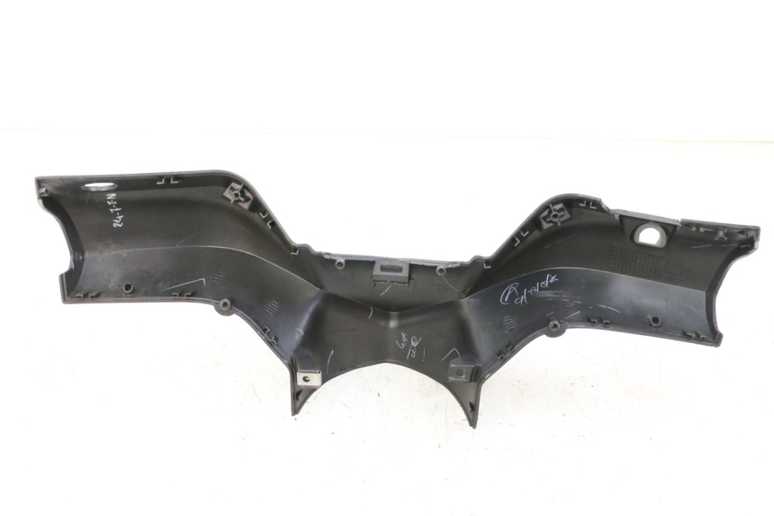 photo de COBERTURA DO GUIDÃO DIANTEIRO APRILIA SXR 50 (2021 - 2023) - Pontos de fixação